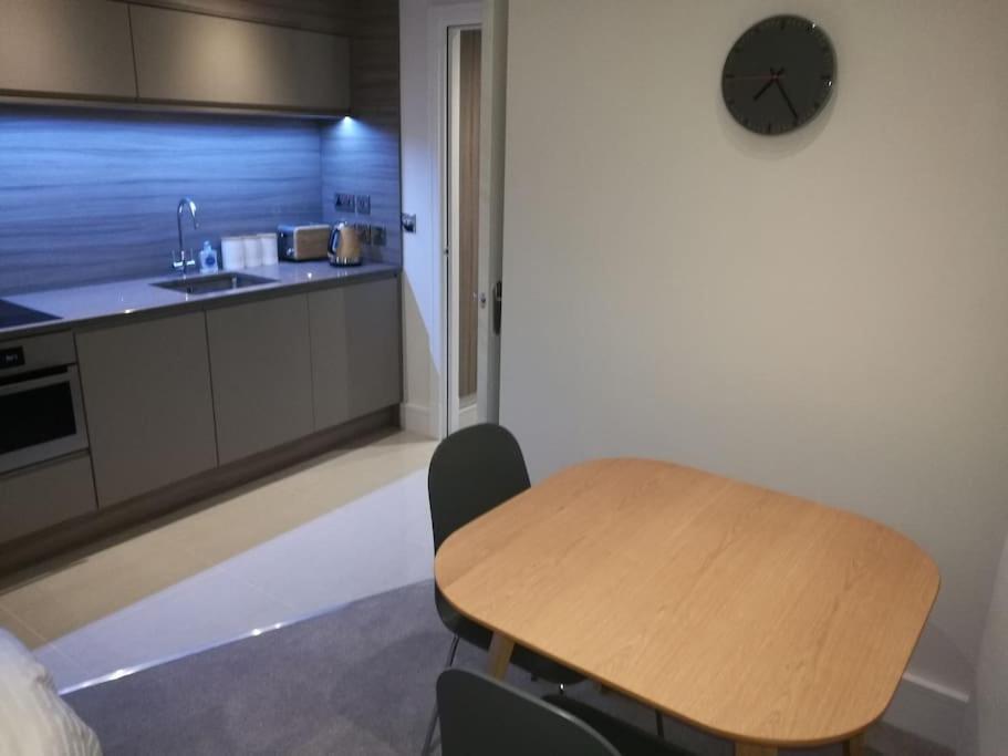 21 The Cocoa Suites Йорк Екстер'єр фото